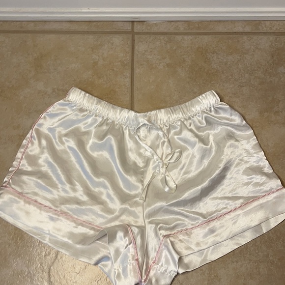 Bride white pyjamas set - never worn  - bridal set - Picture 3 of 8